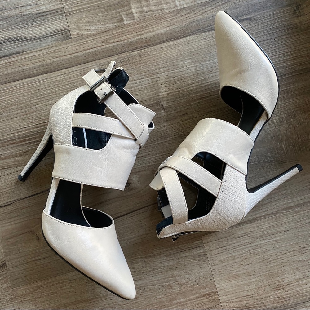 HEELS